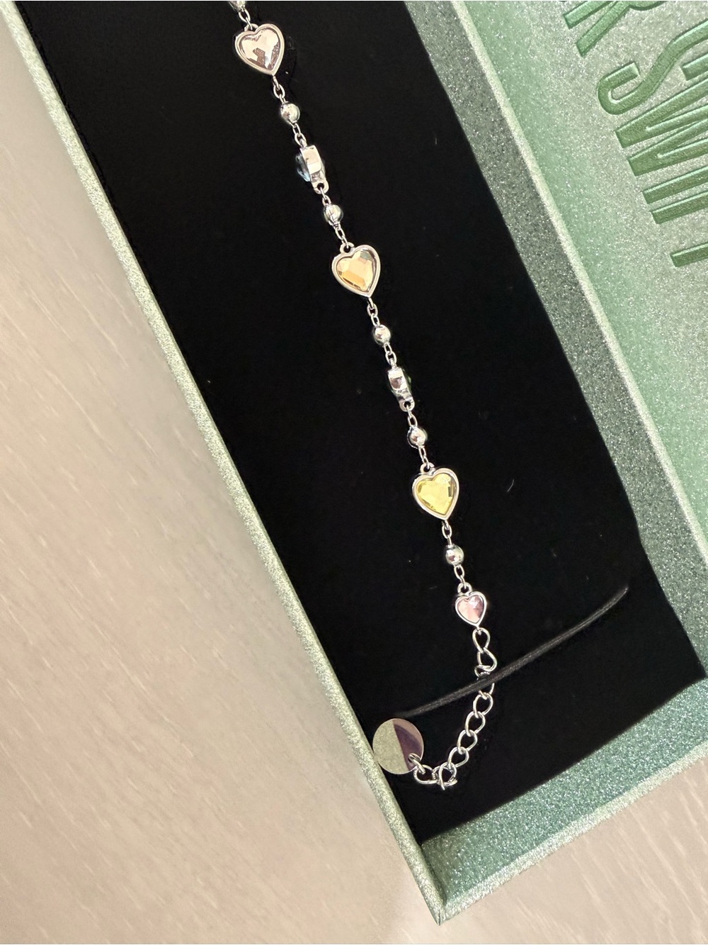Taylor Swift Pastel Heart Bracelet - Silver Chain with Multicolor Hearts - Picture 3 of 3